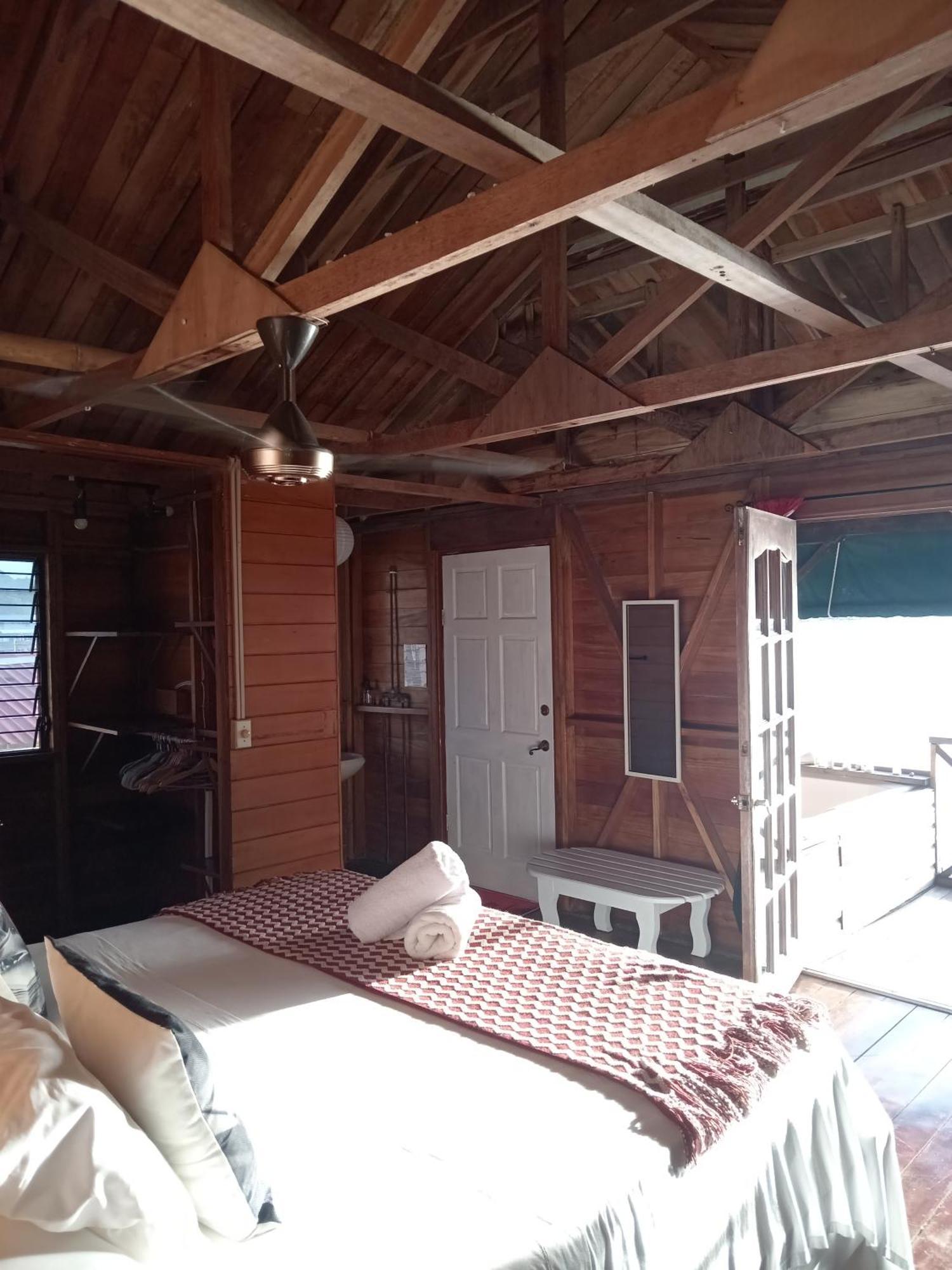 Villa Bahia Del Sol Bocas del Toro Habitación foto